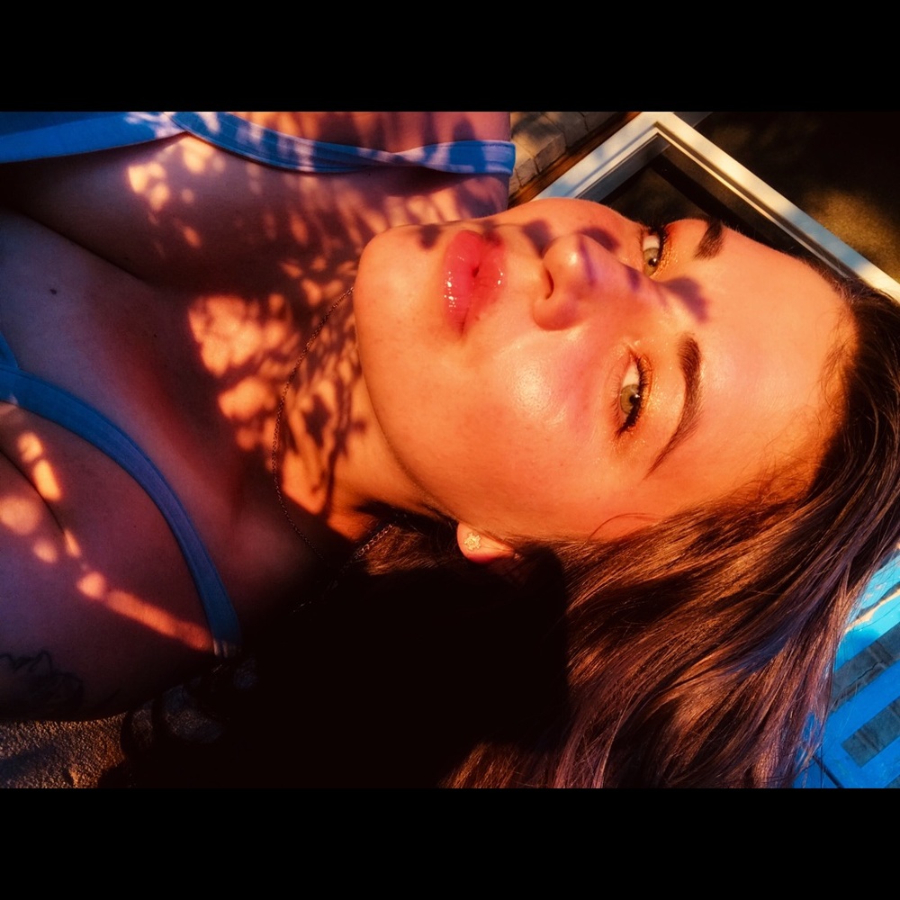 Meet your Posher, Madi.